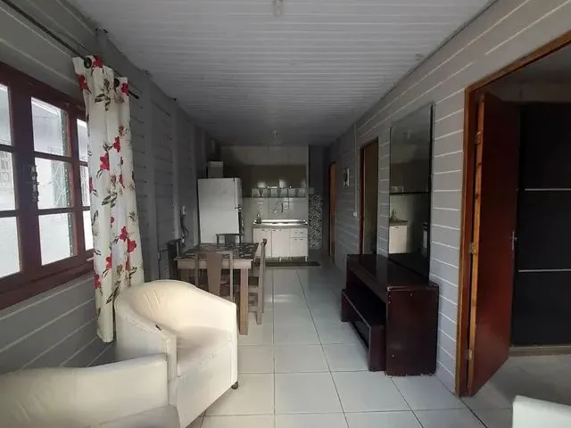 Imagem: Alugo Casa Anual Joaquina/Lagoa da Conceição
