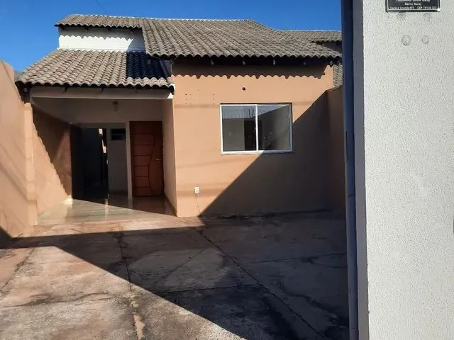 Imagem: Aluga-Se Casa em Rua Pública