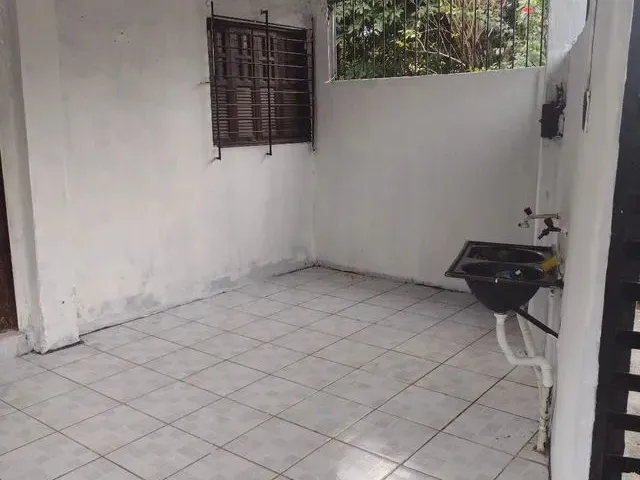 Imagem 5: Alugo Uma Casa Pequena Próximo a Praça do Bom Pastor