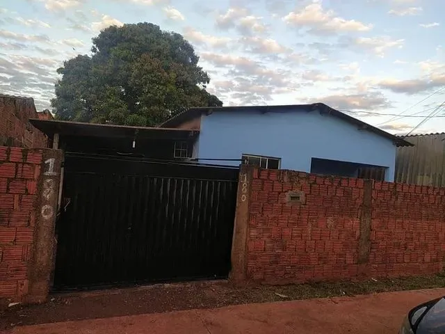 Imagem: Aluga Se Casa Fechada e Sozinha