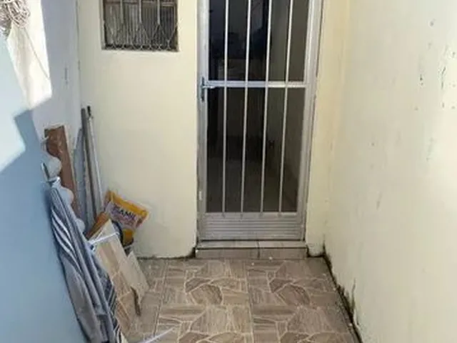 Imagem: Aluga-Se Kitnet Rua Nestor