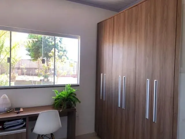 Imagem 2: Casa com 4 Suítes e Armários
