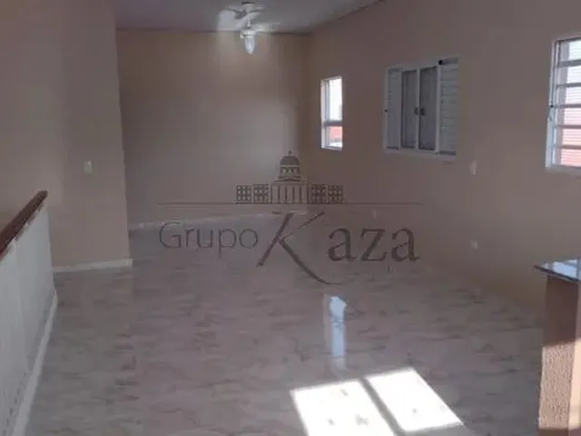 Imagem: O depósito possui 1 Banheiro, 50m² de Área e está