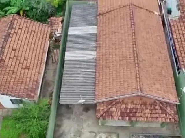 Imagem: Casa Pequena com Terreno Grande, Excelente