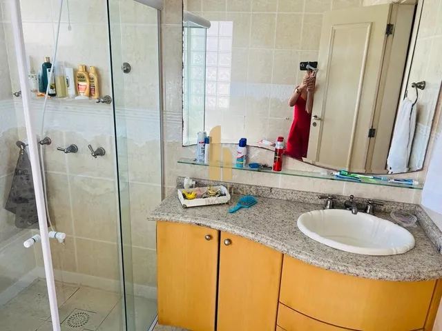 Imagem 3: Grande Casa de 5 Dorms + Suíte Master na Praia dos Amores!