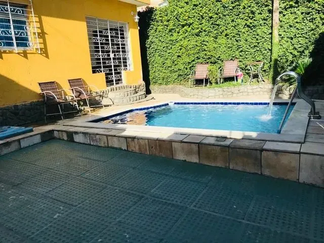 Imagem: Alugo Casa Mobiliada com Piscina