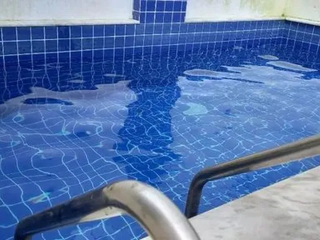 Imagem: A casa possui 3 Dormitórios, 1 Suíte, 2 Banheiros, 2