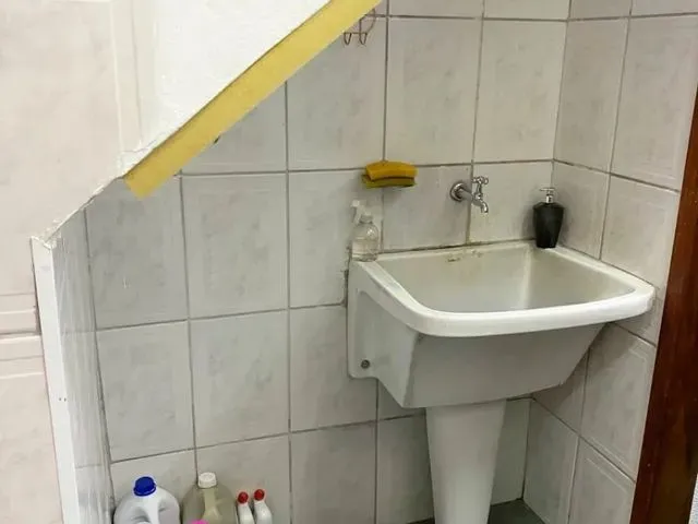 Imagem 10: 02- Casa em Santo Antônio - Vitória