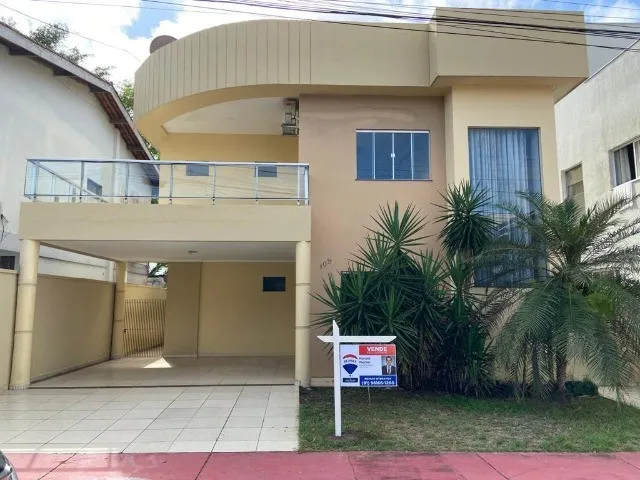 Imagem: Casa com 4 Quartos (3 Suítes) no Cidade
