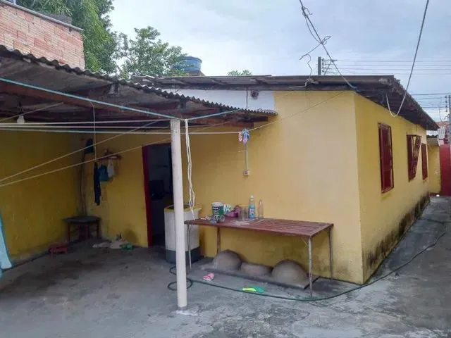 Imagem 4: Casa. 1 Banheiroe4 Dormitórios