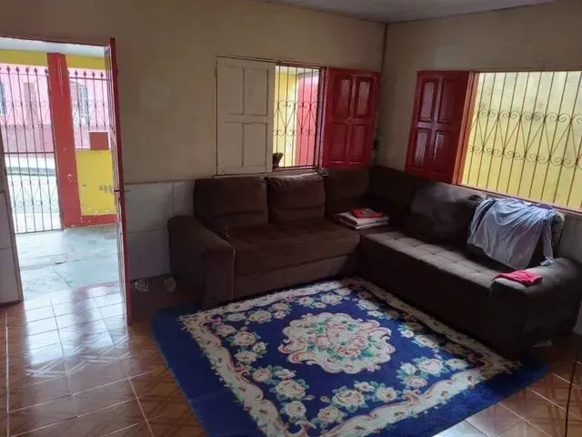 Imagem 2: Casa. 1 Banheiroe4 Dormitórios