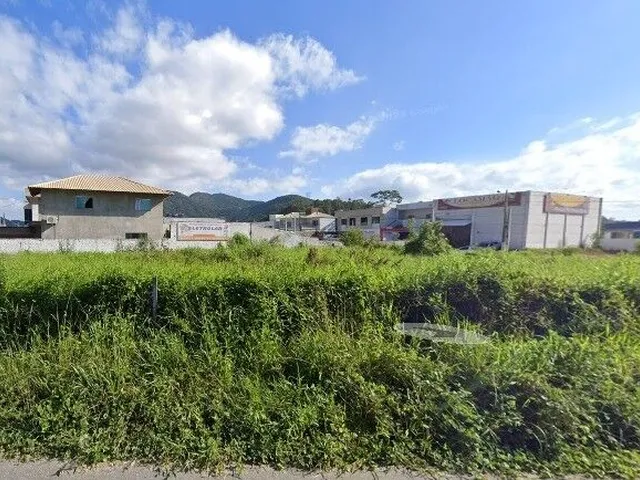 Imagem 2: Terreno 420m² em Camboriú à Venda! Ideal para Construção de Galpões