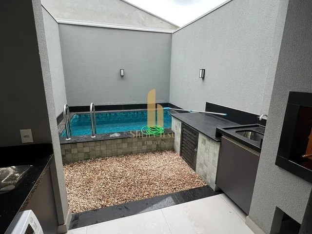 Imagem 7: Sobrado Triplex de Alto Padrão Praia de Bombinhas/SC