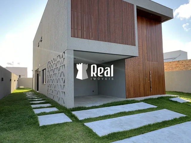 Imagem: Casa de Alto Padrão, Terreno Plano com