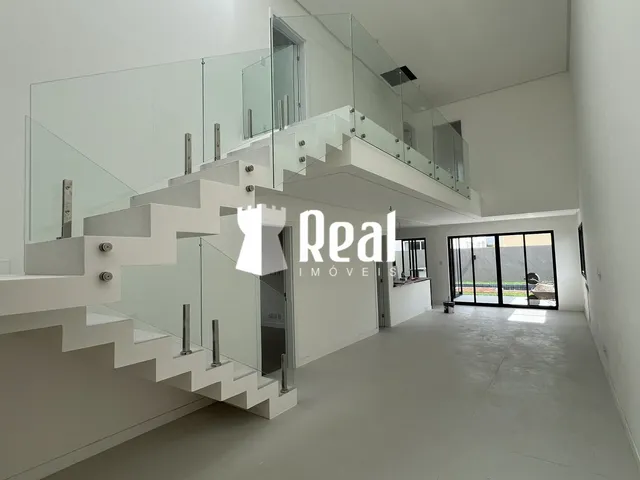 Imagem 13: Casa de Alto Padrão, Terreno Plano com 4 Suítes e Lazer Privativo