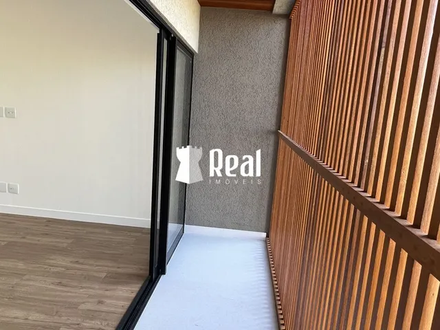 Imagem 7: Casa de Alto Padrão, Terreno Plano com 4 Suítes e Lazer Privativo
