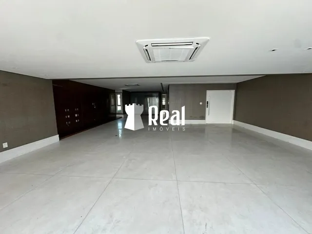 Imagem 8: Philleto Sobrinho: Alto Luxo com Píer Privativo e Vista Eterna no Corredor da Vitória