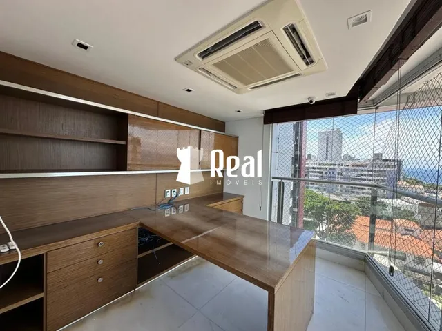 Imagem 13: Philleto Sobrinho: Alto Luxo com Píer Privativo e Vista Eterna no Corredor da Vitória