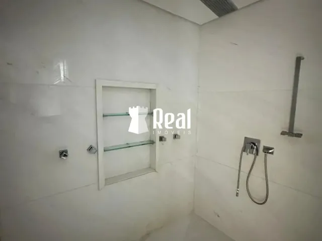 Imagem 14: Philleto Sobrinho: Alto Luxo com Píer Privativo e Vista Eterna no Corredor da Vitória