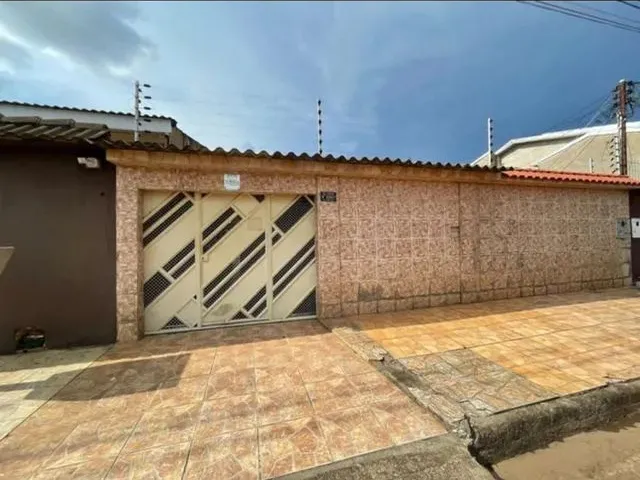 Imagem: Casa 3/4 pra Vender Logo
