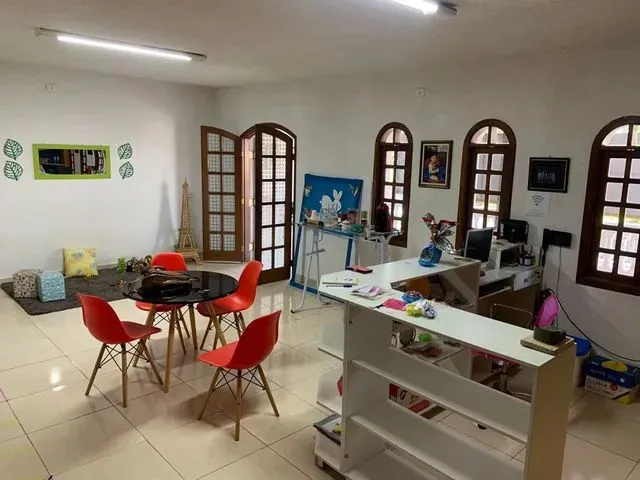 Imagem 2: Sobrado para Aluguel com 502 Metros Quadrados com 3 Quartos em Parque Continental I - Guar