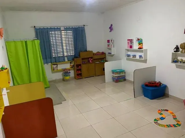 Imagem 12: Sobrado para Aluguel com 502 Metros Quadrados com 3 Quartos em Parque Continental I - Guar
