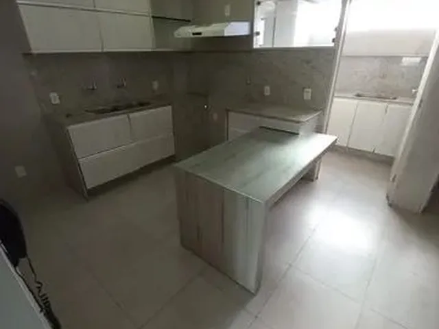 Imagem 11: Apartamento para Aluguel com 3 Quartos em Intermares