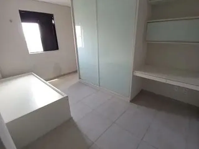 Imagem 7: Apartamento para Aluguel com 3 Quartos em Intermares