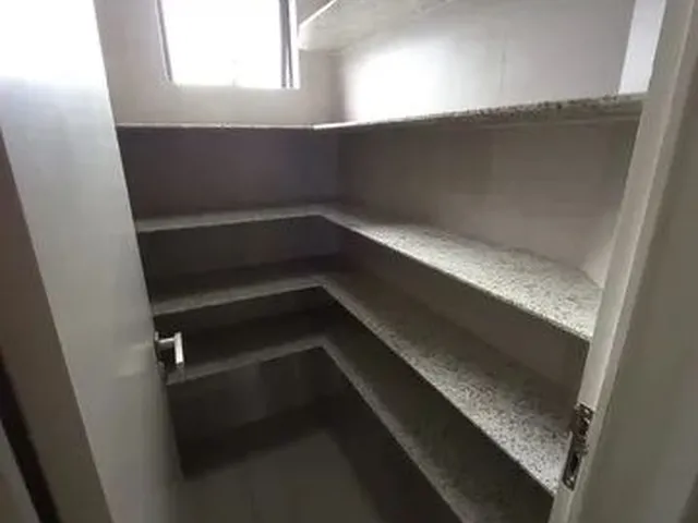 Imagem 6: Apartamento para Aluguel com 3 Quartos em Intermares