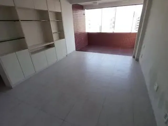 Imagem 12: Apartamento para Aluguel com 3 Quartos em Intermares