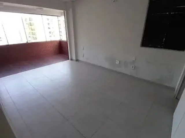 Imagem 15: Apartamento para Aluguel com 3 Quartos em Intermares