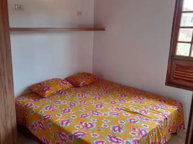 Imagem: A casa em condomínio possui 4 Dormitórios, 3 Suítes, 2