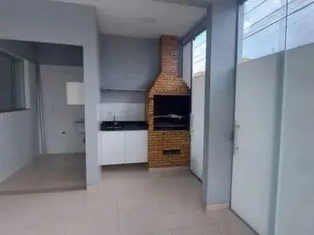 Imagem: Alugo Casa com 3 Suítes, 2 Vagas, Área