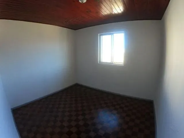 Imagem 9: Aluga-Se Um Apartamento em Siderópolis com 4 Quartos e 1 Banheiro