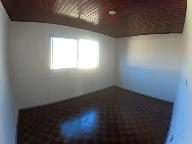 Imagem 11: Aluga-Se Um Apartamento em Siderópolis com 4 Quartos e 1 Banheiro
