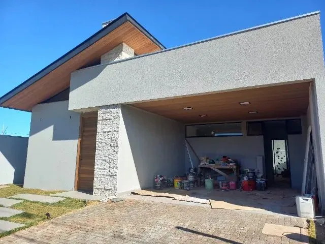 Imagem 1: Casa no Condomínio Fechado em Cambé