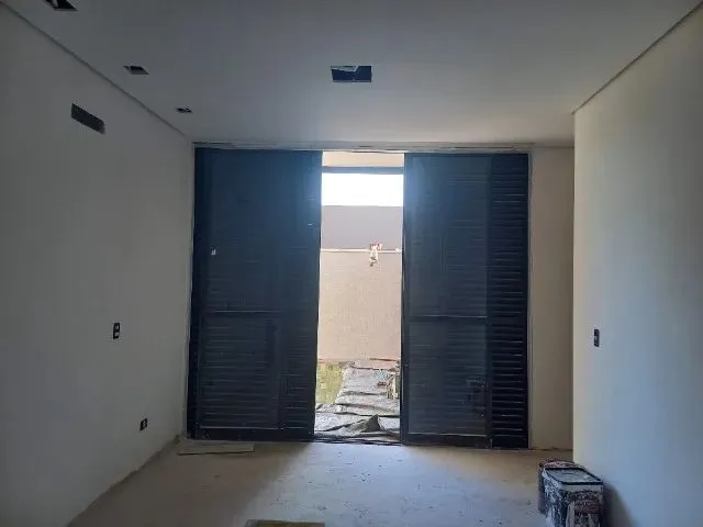 Imagem 15: Casa no Condomínio Fechado em Cambé