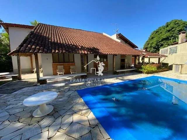 Imagem: Casa Térrea À 150 Metros da Praia - Cód