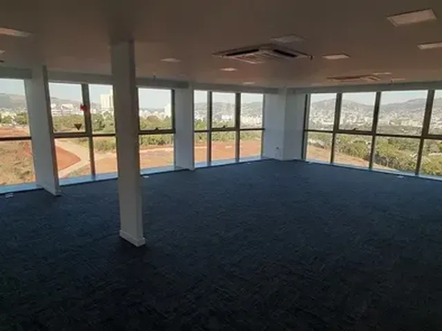 Imagem 14: Conjunto/Sala para Venda - 106.57M², 0 Dormitórios, 1 Vaga - Petrópolis
