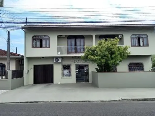 Imagem: Maravilha de Sobrado Bairro Iririú, Piso