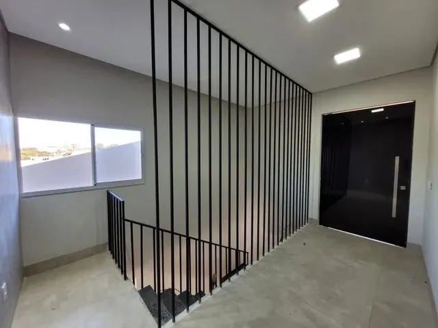 Imagem 1: Terras Alpha - Casa Sobrado para Venda com 3 Quartos em Granja Marileusa - Uberlândia