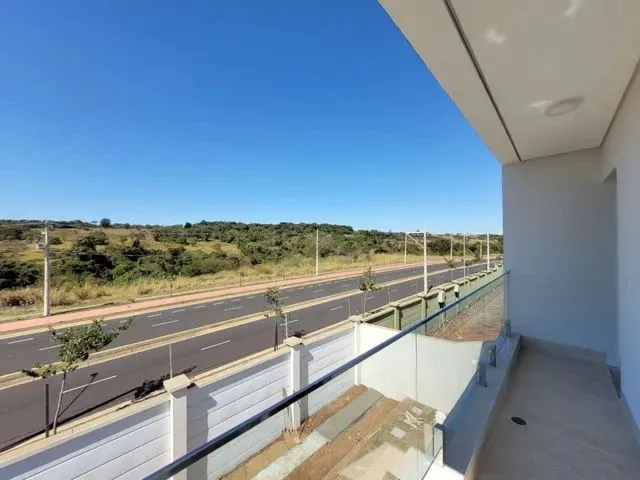 Imagem 6: Terras Alpha - Casa Sobrado para Venda com 3 Quartos em Granja Marileusa - Uberlândia