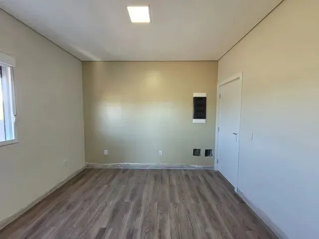 Imagem 9: Terras Alpha - Casa Sobrado para Venda com 3 Quartos em Granja Marileusa - Uberlândia