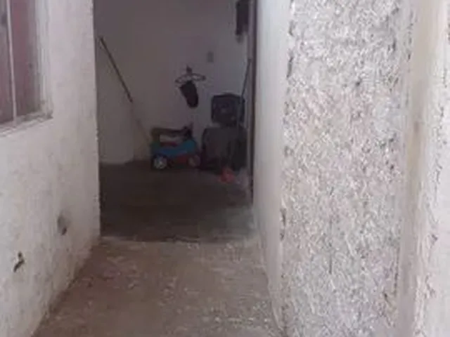 Imagem: Vendo 2 Casas com Bem Localizada