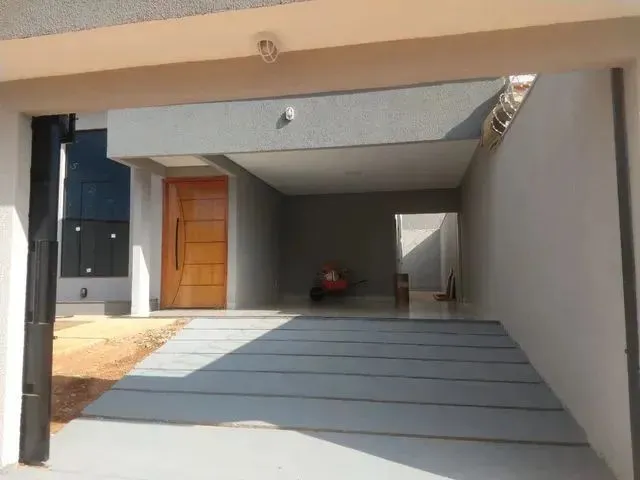Imagem: R. Vendo Casa Recentemente Reformada com