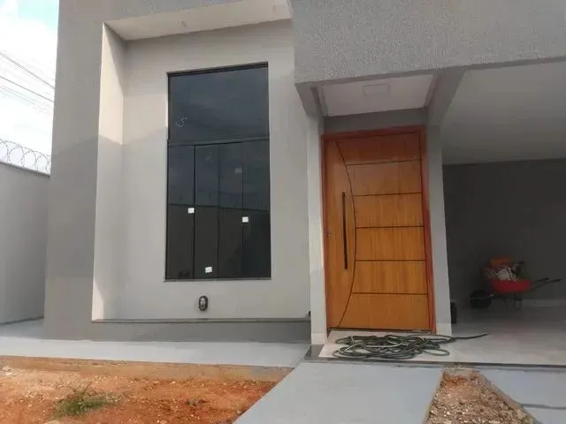 Imagem 3: R. Vendo Casa Recentemente Reformada com 3 Quartos