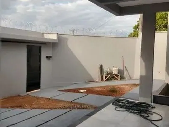 Imagem 8: R. Vendo Casa Recentemente Reformada com 3 Quartos