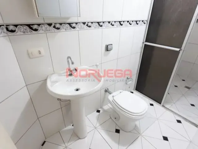 Imagem 4: Apartamento com 3 Quartos para Alugar por R$ 1600.00, 61.37 M2 - Merces - Curitiba/Pr