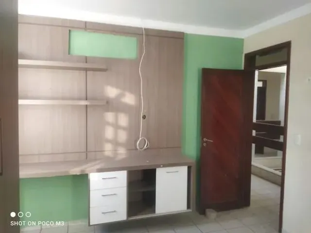 Imagem 5: Aluga-Se Casa Duplex Sendo 5/4 (3 Suíte