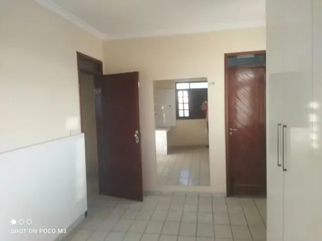 Imagem 2: Aluga-Se Casa Duplex Sendo 5/4 (3 Suíte